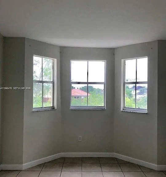 2731 SE 17th Ave #201 — Photo 1