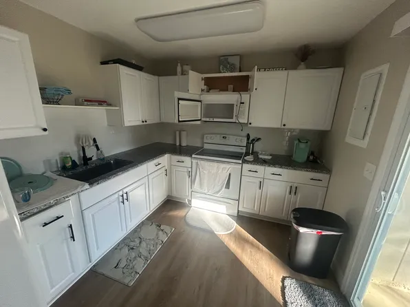 108 Flint St APT B, Sebastian, FL 32958