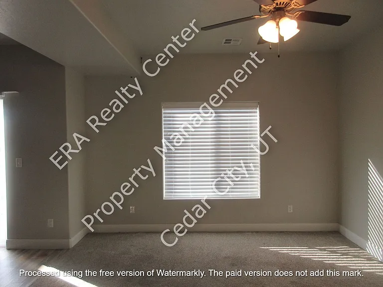 352 W 400 N #D2 — Photo 3