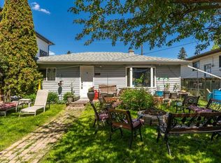8812 S 46th Ave NW, Calgary, AB T3B1Y8