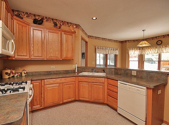 5th image of 809 Woodland Dr