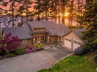 725 N Sunset Drive, Camano Island, WA 98282