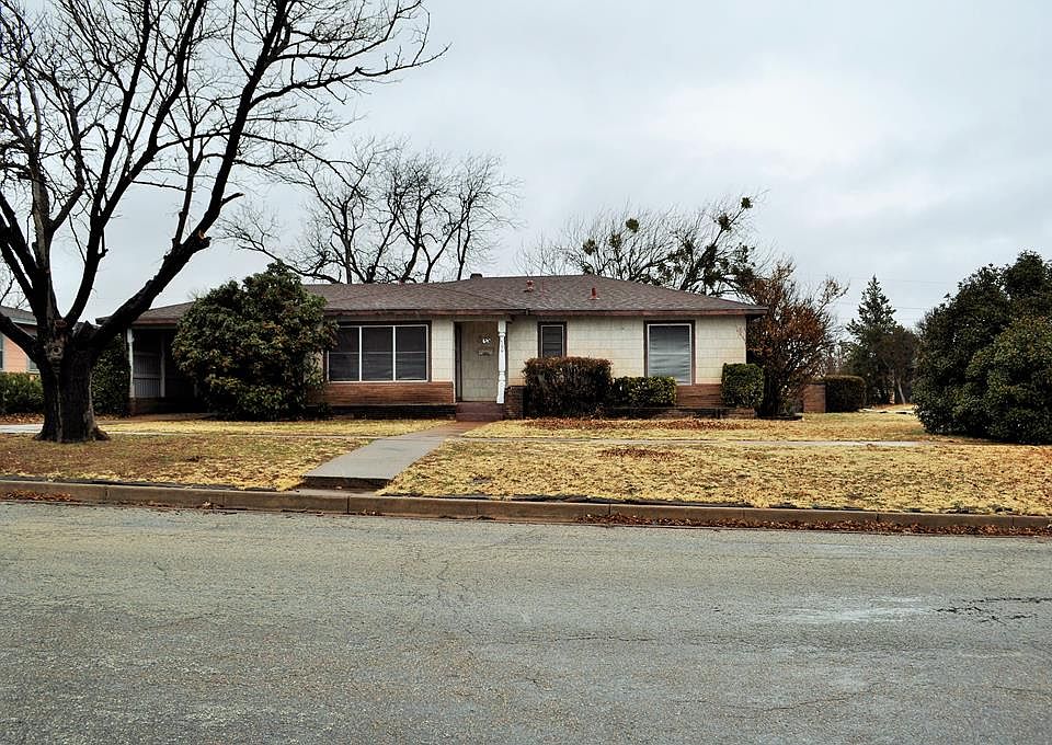 1st image of 500 W Texas Ave