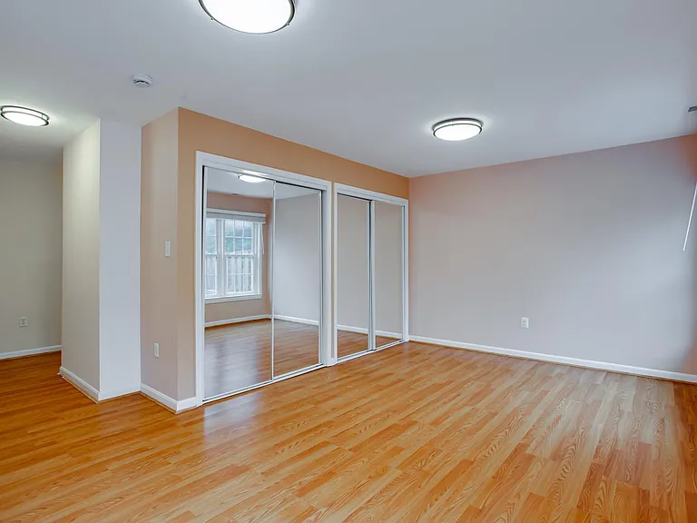 21707 Leatherleaf Cir — Photo 30