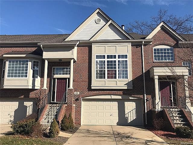 1st image of 64 Grandview Cir