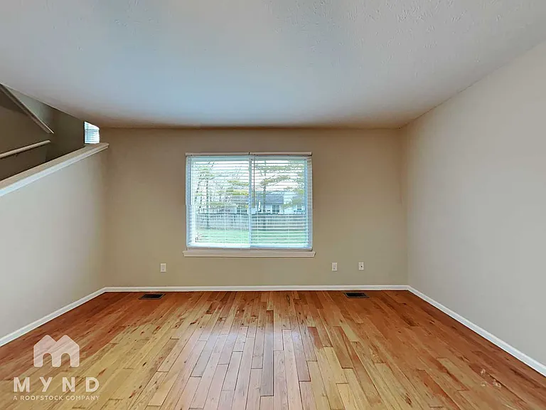 105 W Carolina St — Photo 4