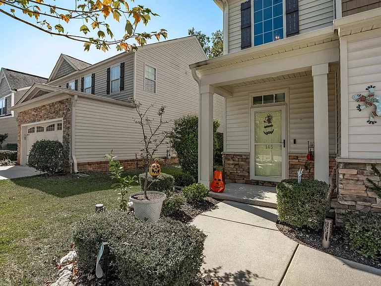 145 Bartram Way — Photo 34