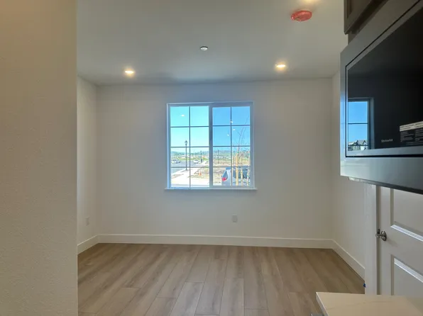 1942 S Lazuli St, Tracy, CA