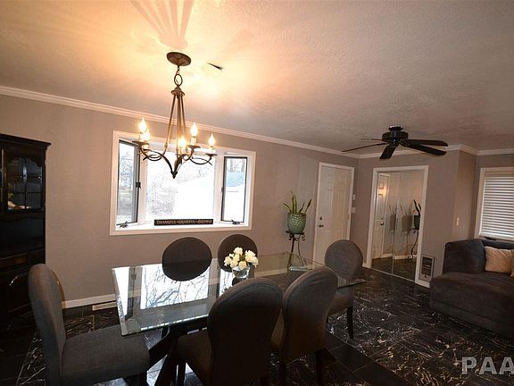 4th image of 1512 W Margaret Ave