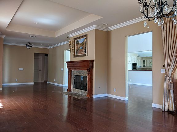 3rd image of 2150 Highland Vista Dr