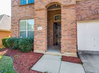 5917 Greenmeadow Dr, Denton, TX 76226