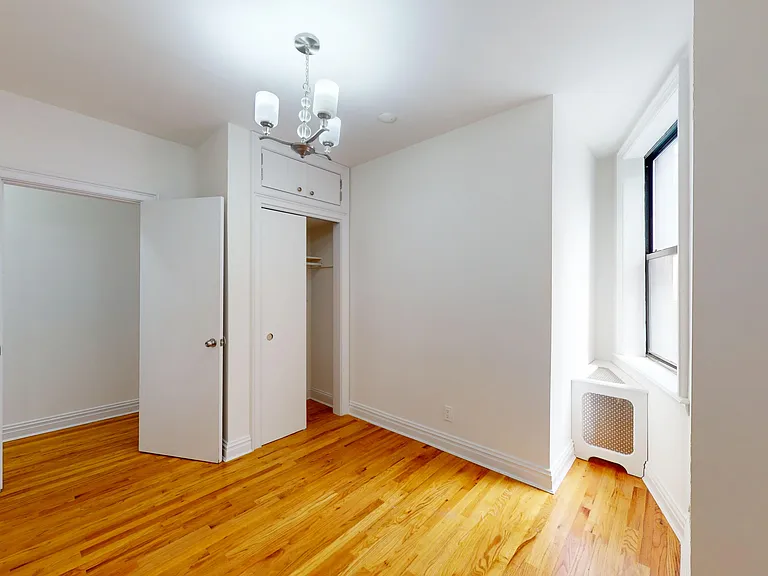 245 W 51st St #68 — Photo 9