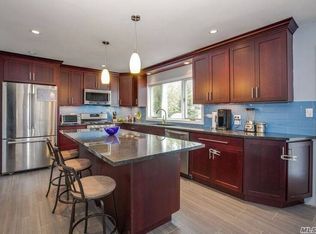 3423 1st St, Oceanside, NY 11572