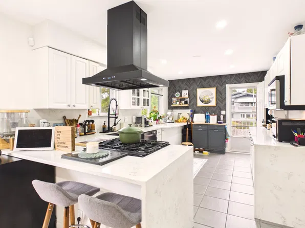 10662 Santa Monica Pl, Delta, BC V4C 1R2