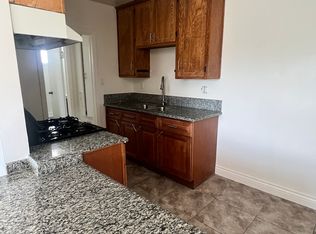 1255 W 19th St APT 8, Long Beach, CA 90810