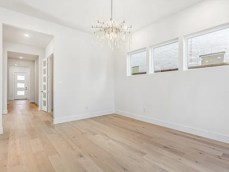 917 Protea St — Photo 19