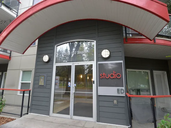 10611 117th St NW #304, Edmonton, AB T5H 0G6