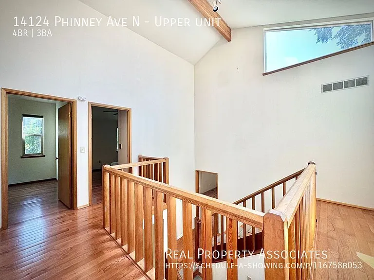 14124 Phinney Ave N #UPPER — Photo 34