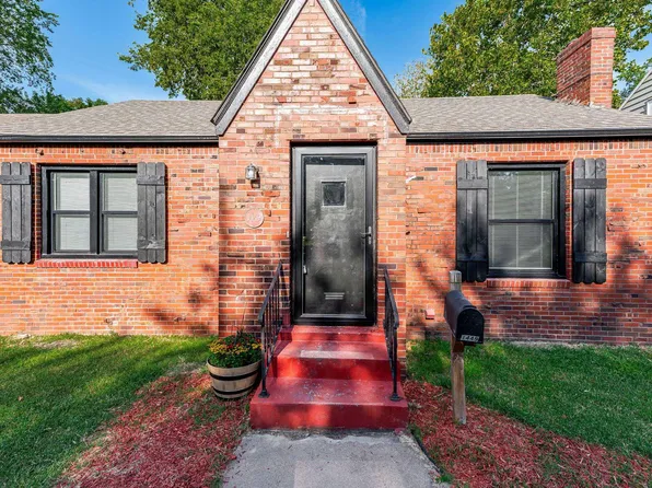 1449 N Burns St, Wichita, KS 67203