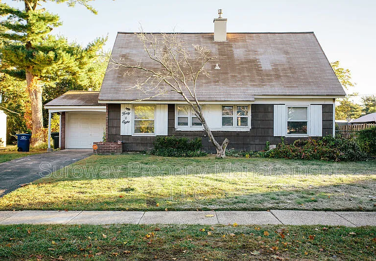 48 Sandstone Ln — Photo 1