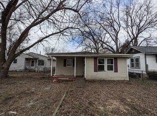 2841 S 12th St, Springfield, IL 62703