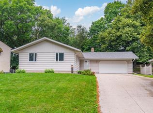 10440 Johnson Ave S, Bloomington, MN 55437