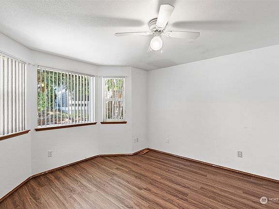 5th image of 1307 133rd Street Ct E