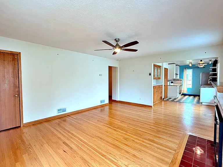 8048 SE Ellis St — Photo 4