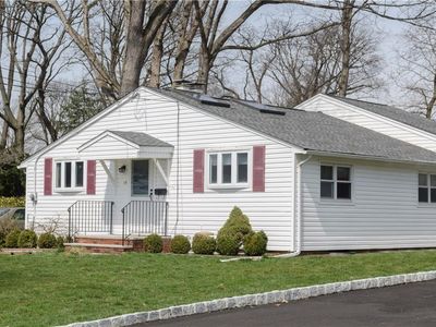16 Sunset Blvd, East Brunswick, NJ, 08816