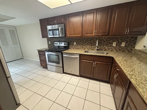 7740 High Pine Rd #2, Orlando, FL 32819