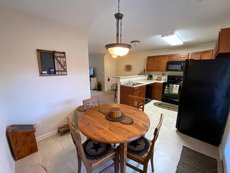 363 Franklin Meadows Way — Photo 3