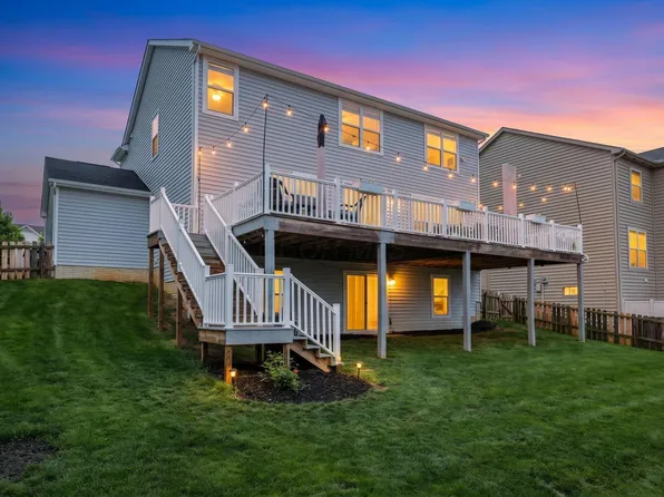 327 Fox Glen Dr E, Pickerington, OH 43147