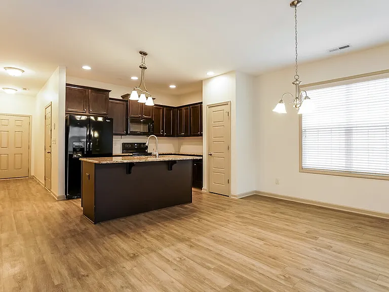 59 Golden Gate Pkwy — Photo 7