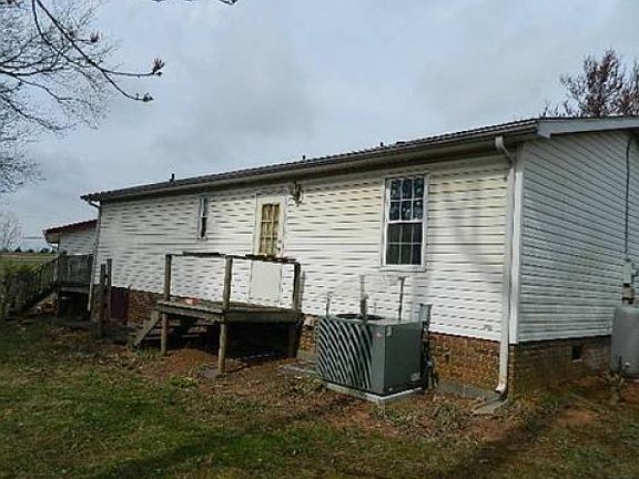 2nd image of 20 Crystal Dr