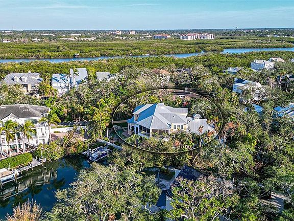 5th image of 5309 Hidden Harbor Rd