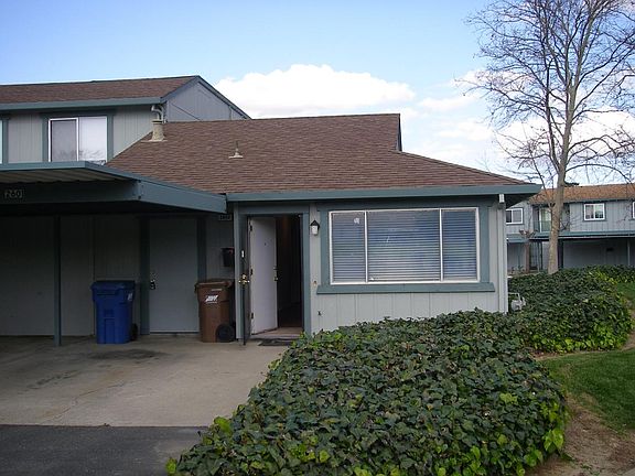 2nd image of 2601 Hampton Ln