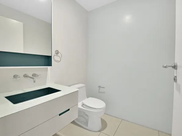 459 West 18th Street image 10 of 22