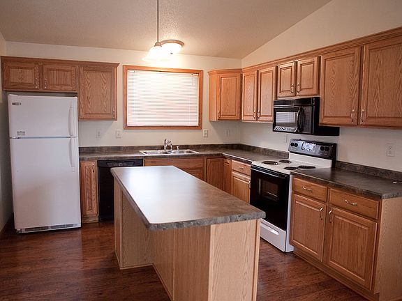 5th image of 158 Ofallon Ct E