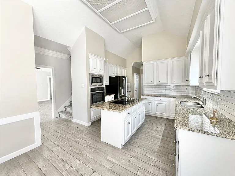 20507 Chapel Glen Ct — Photo 9