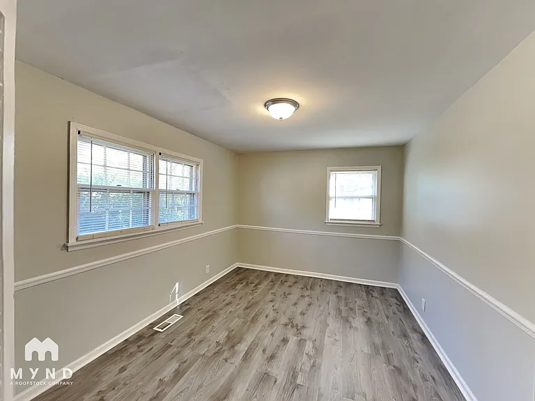 6220 Leslie Dr — Photo 17