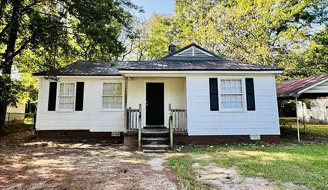 21 Meadowlawn Ct