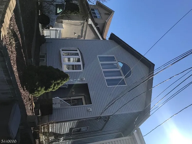 410 Lafayette Ave #2 — Photo 8