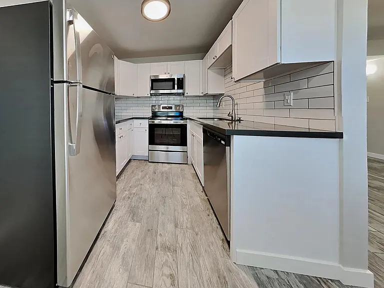 1302 E Vista Ave #2 — Photo 1
