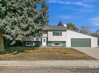 8066 W Hummel Dr, Boise, ID 83709