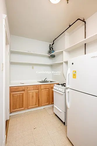 49 Worthington St Photo 1