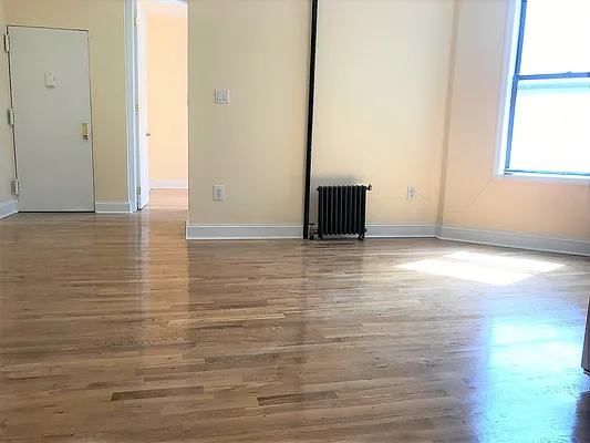 Rented by Lang Realty LLC | media 2