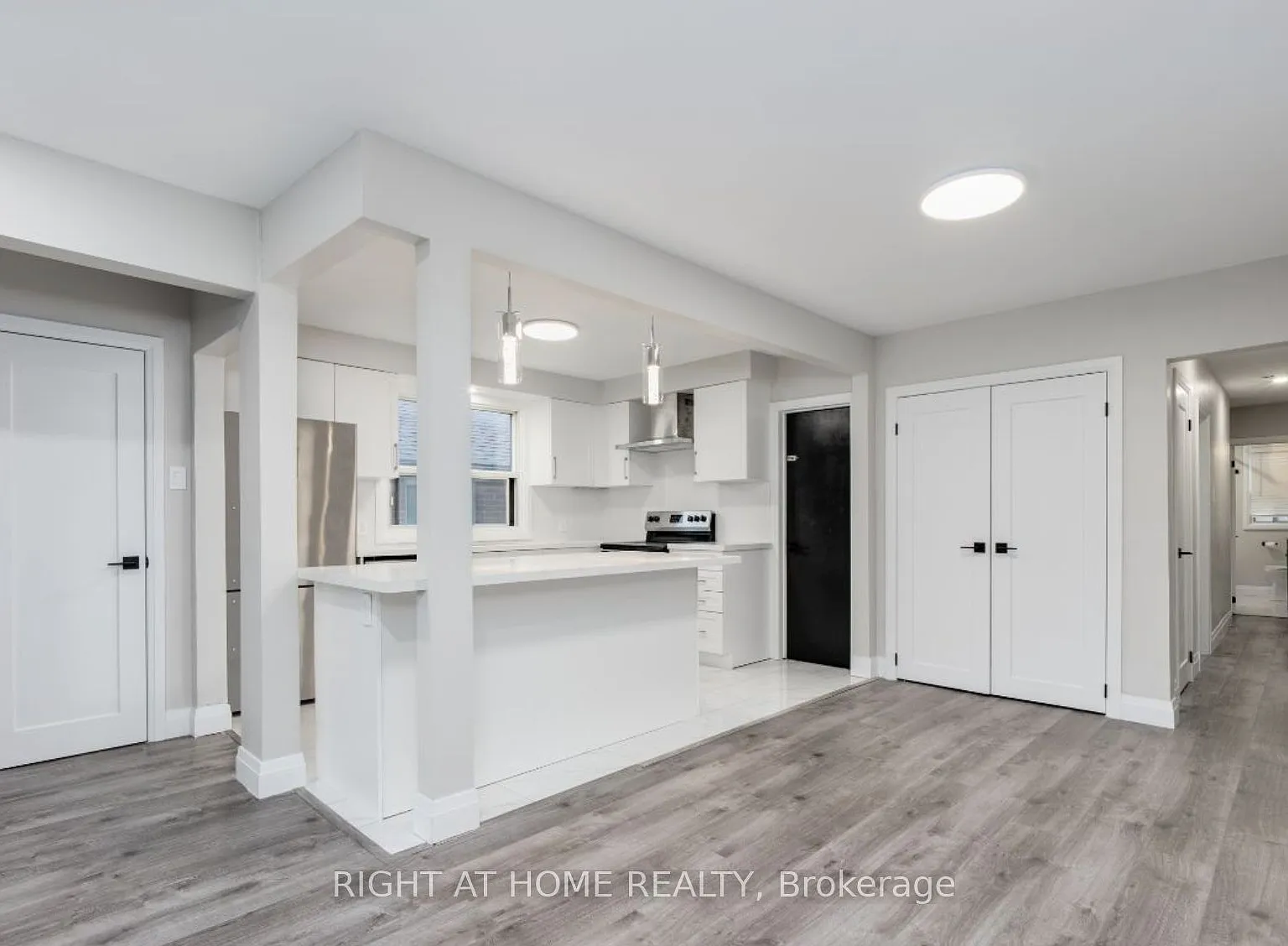 2 bed, $2,600 — Photo 3