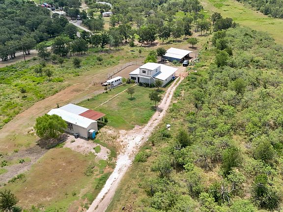 4th image of 2690 County Road 466