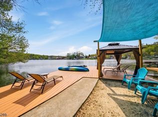 11 Deane Rd, Hopatcong Boro, NJ 07843