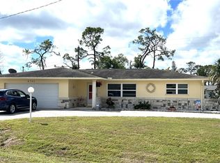 8761 Chatham St, Fort Myers, FL 33907